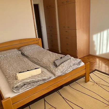 דירה Comfort & Style Panoramic Urban Retreat 2 *